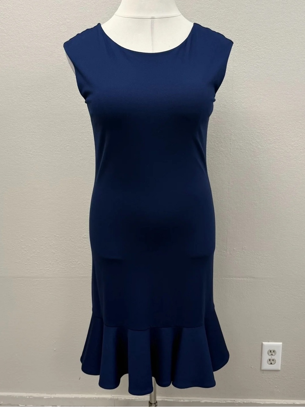 Halston Navy Blue Cap Sleeve Flounce Hem Sheath Dress - Size XL